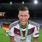 Davie Selke Forward Jerman DFB temp