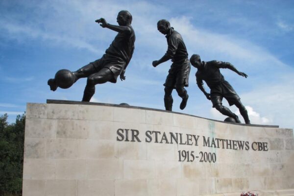 Sir Stanley Matthews Karier Legendaris temp
