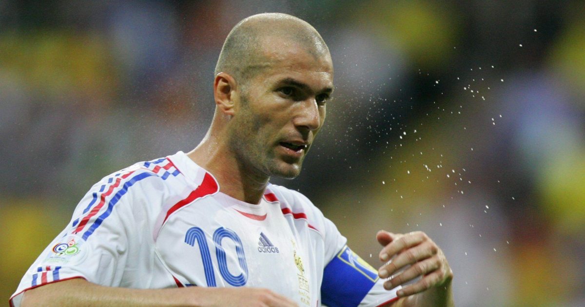 Zinedine Zidane France Sang Maestro Lini Tengah