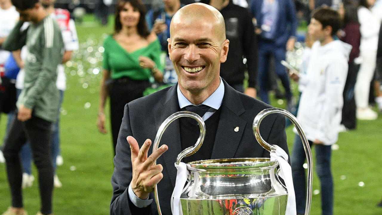 Zinedine Zidane Pensiun dan Karier sebagai Pelatih