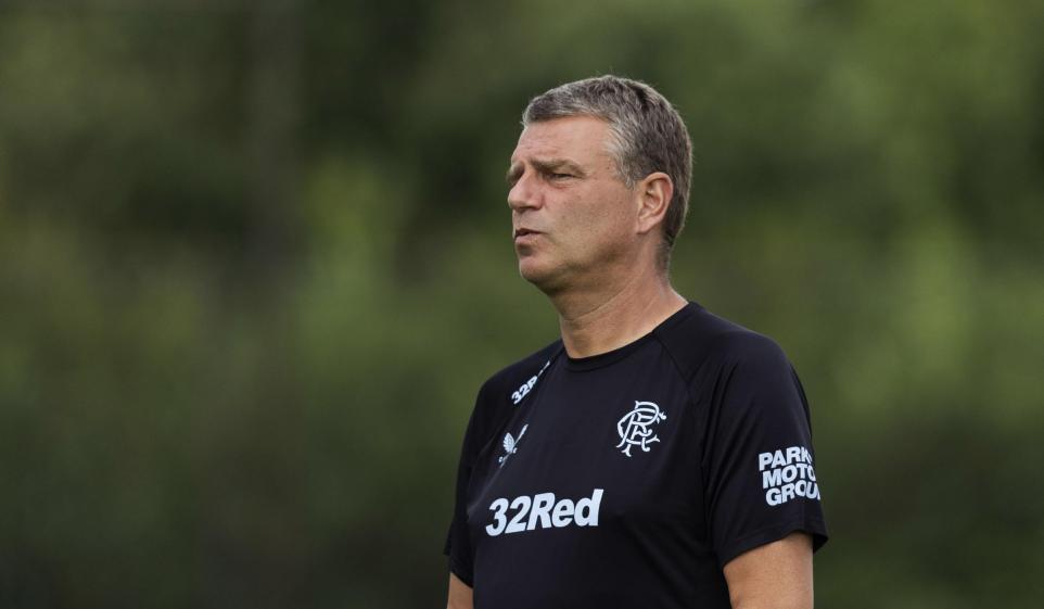 Andries Ulderink: Profil Calon Asisten Pelatih Baru