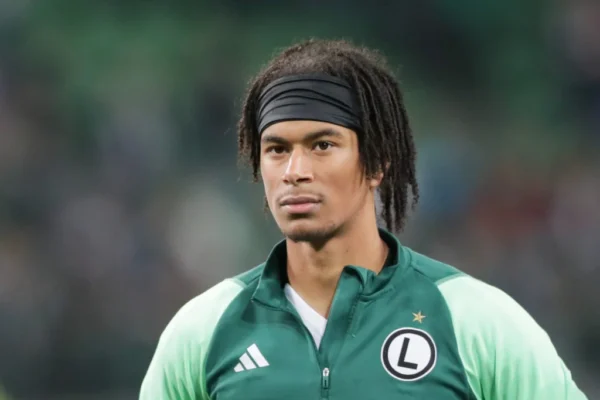 Maxi Oyedele Werder Bremen Mengincar