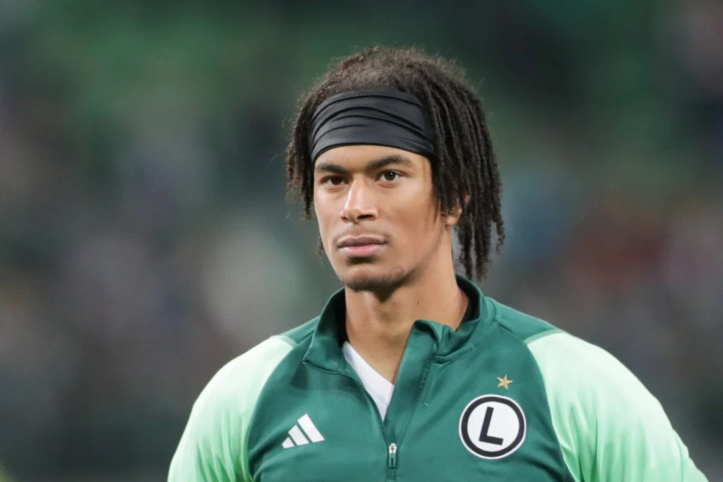 Maxi Oyedele Werder Bremen Mengincar