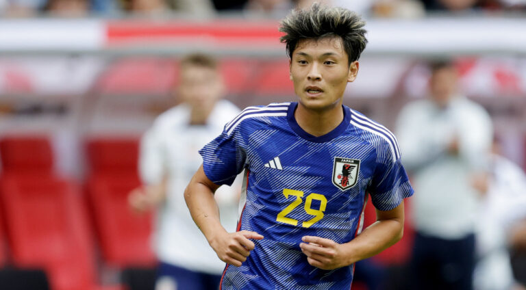 Shuto Machino Klub Premier League Penyerang Holstein Kiel temp