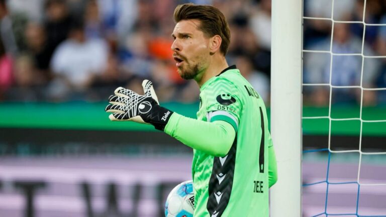 Kiper Ron Robert Zieler Kembali Bergabung 1 FC Köln temp